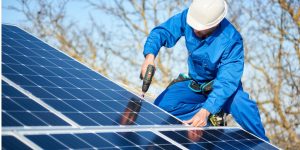 Installation Maintenance Panneaux Solaires Photovoltaïques à Courcemont